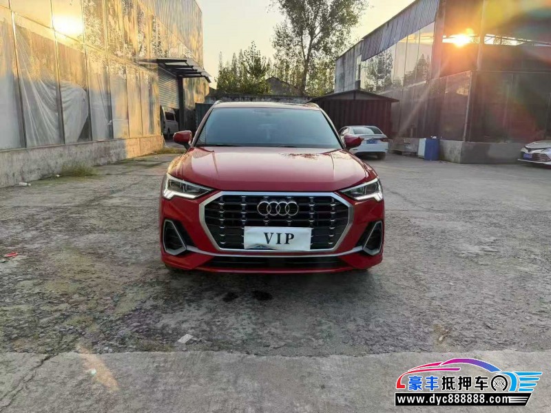 抵押车出售21年奥迪Q3轿车
