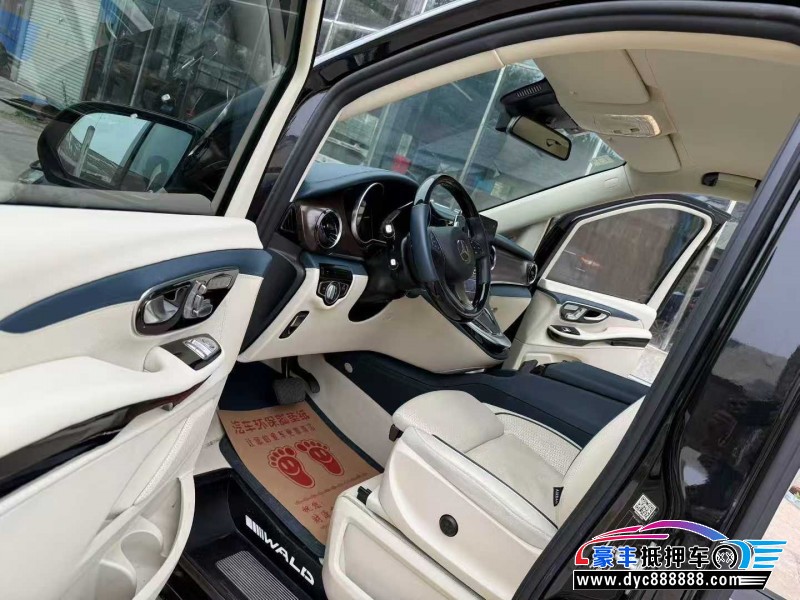 23年奔驰V轿车抵押车出售