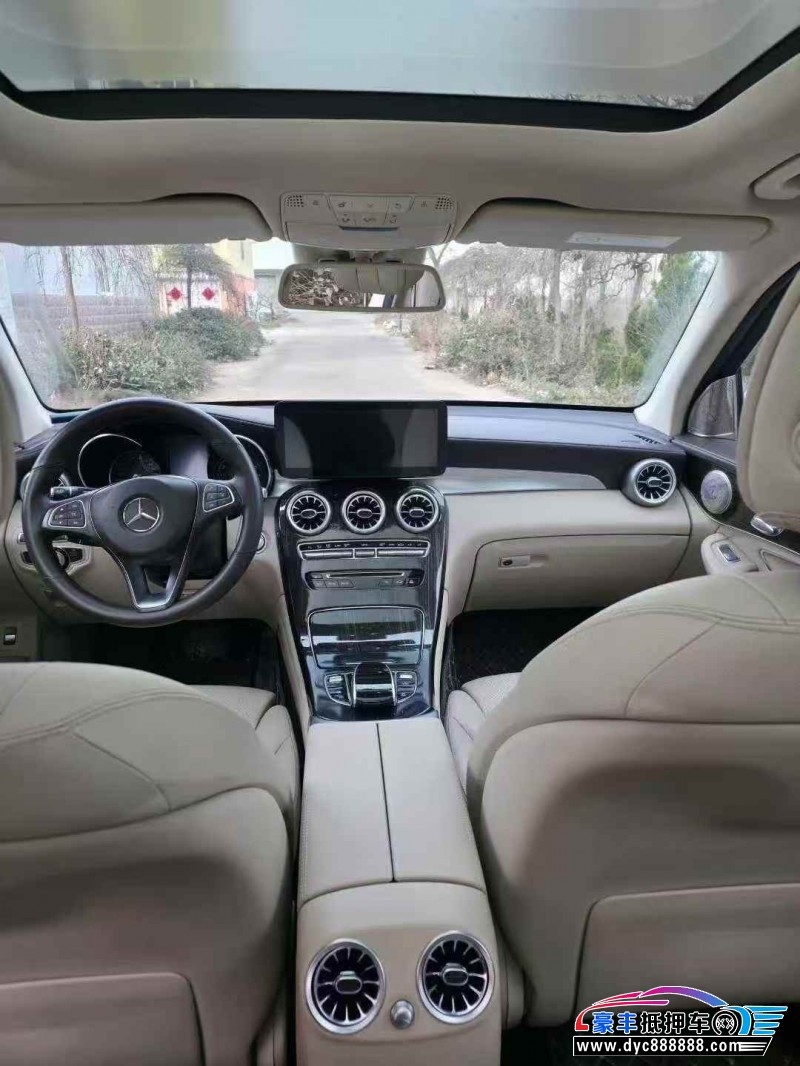 17年奔驰GLC轿车抵押车出售