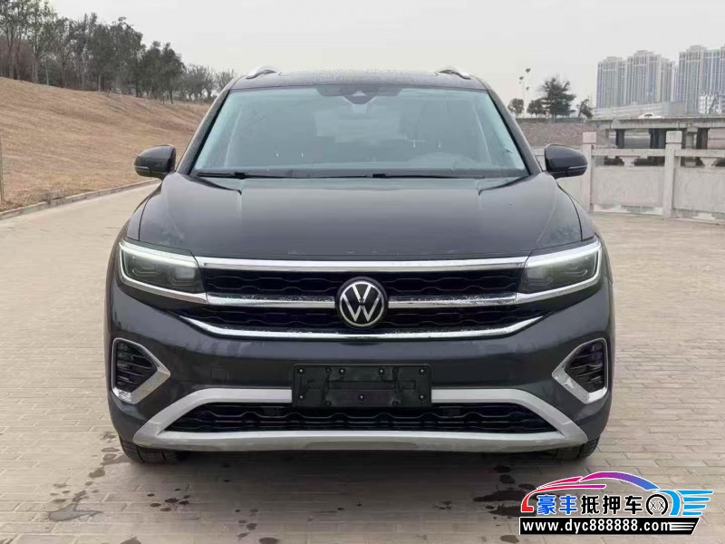 抵押车出售23年大众揽镜轿车