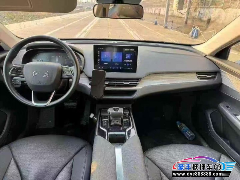 25年红旗EQM5轿车抵押车出售