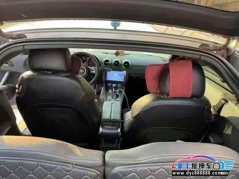 12年奥迪TT轿车抵押车出售