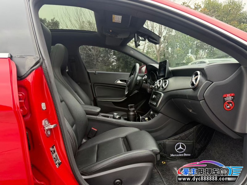 18年奔驰CLA轿车抵押车出售