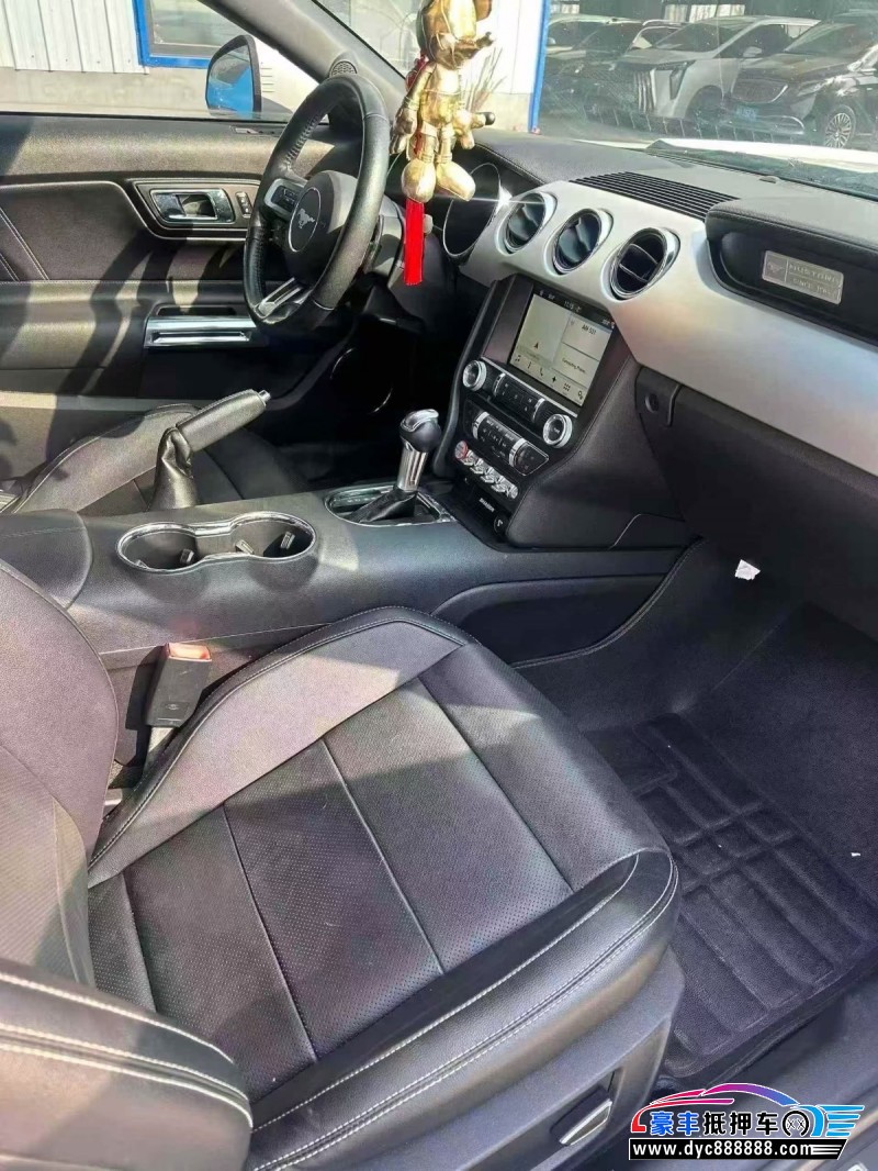 16年福特野马轿车抵押车出售