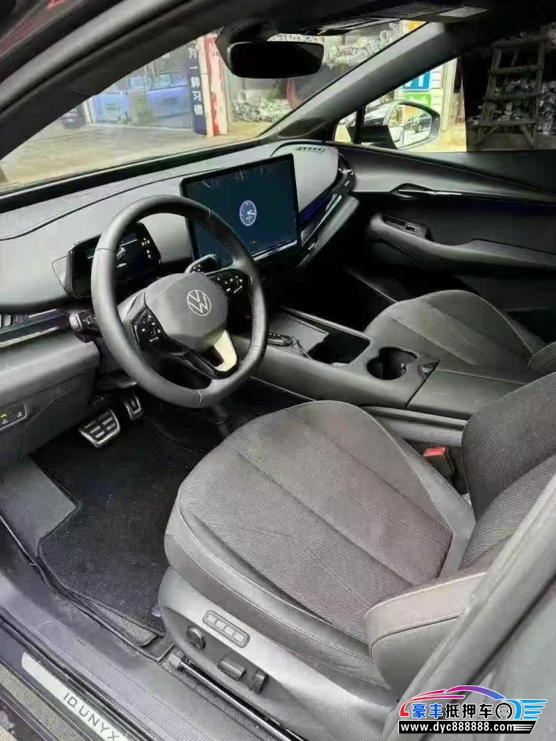 25年大众与众06轿车抵押车出售