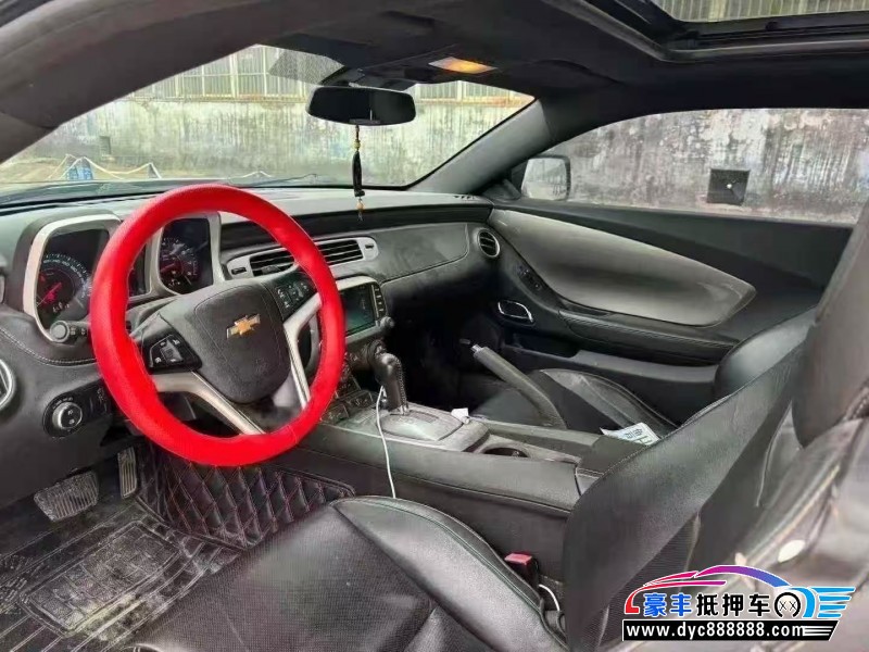 16年雪佛兰科迈罗轿车抵押车出售