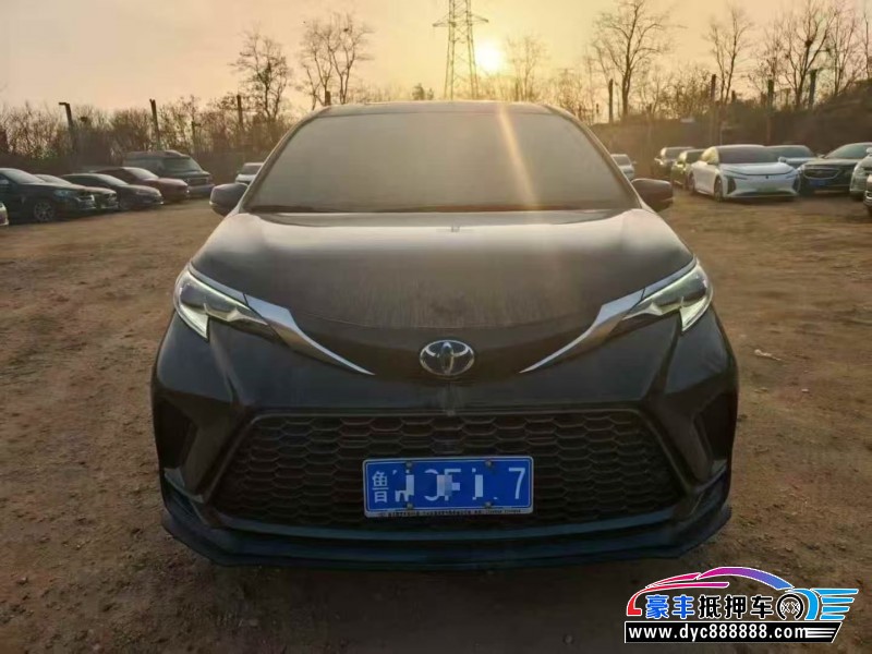 抵押车出售24年丰田格瑞维亚轿车