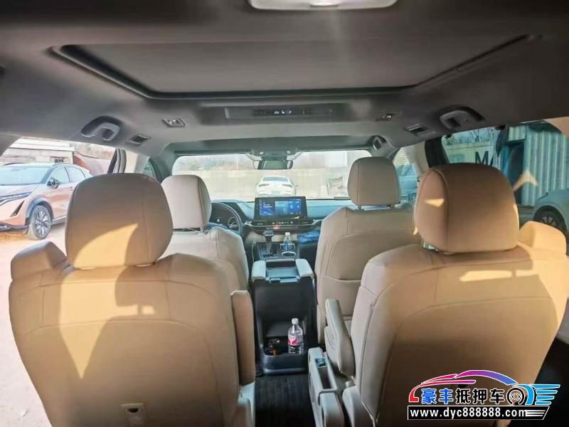 24年丰田格瑞维亚轿车抵押车出售