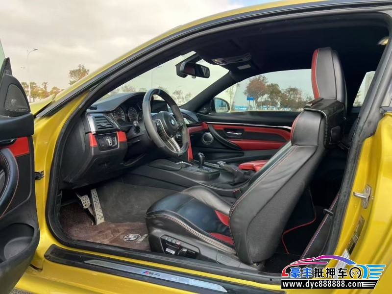 20年宝马M4轿车抵押车出售