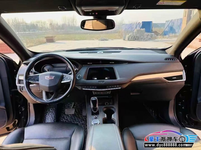 20年凯迪拉克XT4轿车抵押车出售