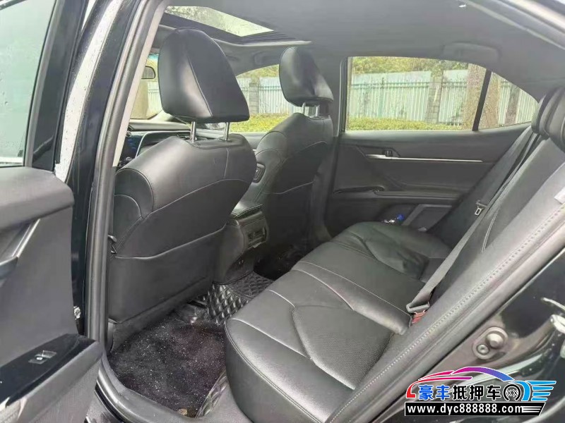 21年丰田凯美瑞轿车抵押车出售