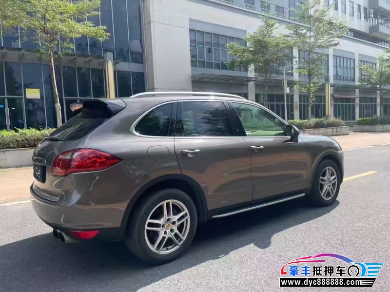 13年保时捷卡宴轿车抵押车出售