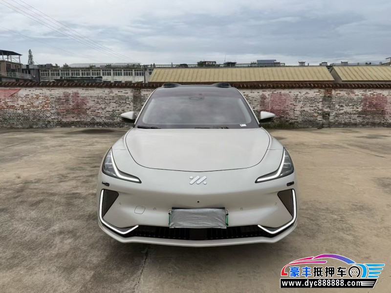 抵押车出售25年智己LS7轿车