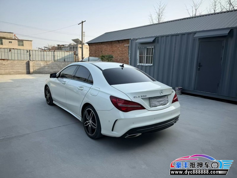 17年奔驰CLA轿车抵押车出售