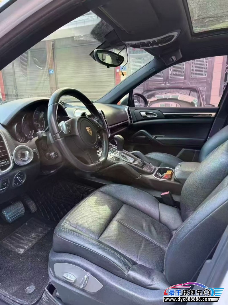 14年保时捷卡宴SUV抵押车出售