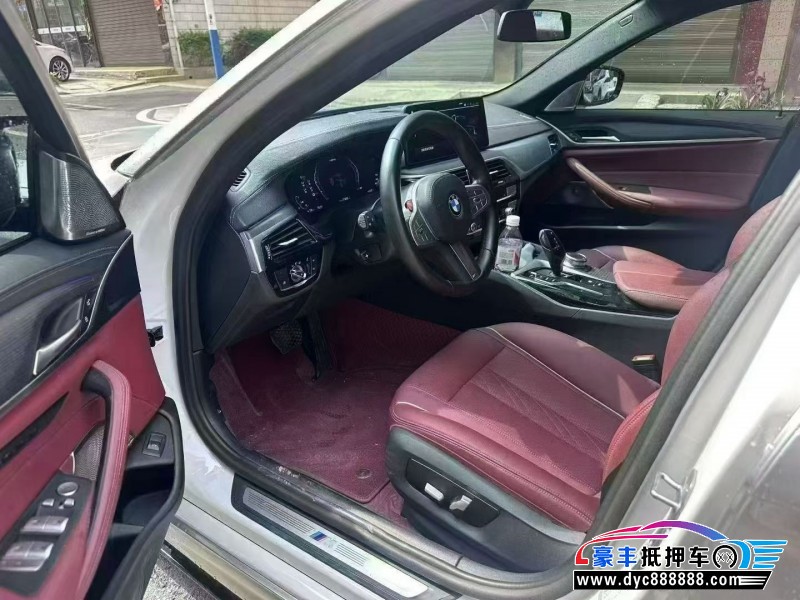 23年宝马5系轿车抵押车出售