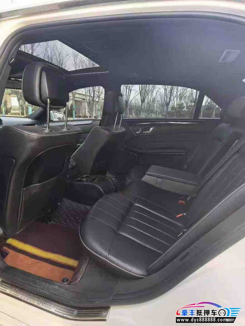 15年奔驰E轿车抵押车出售