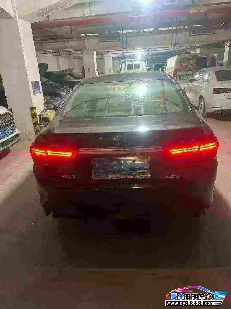 16年丰田锐志轿车抵押车出售