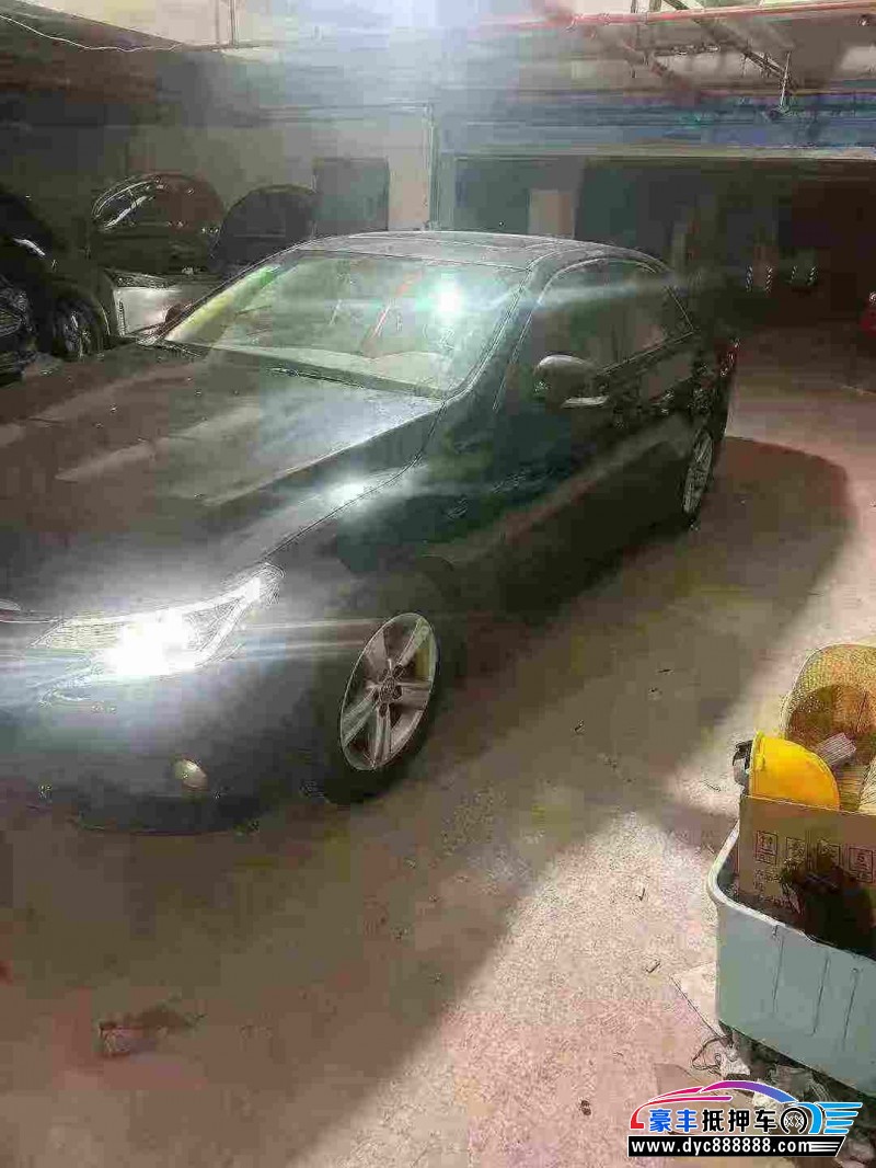 16年丰田锐志轿车抵押车出售