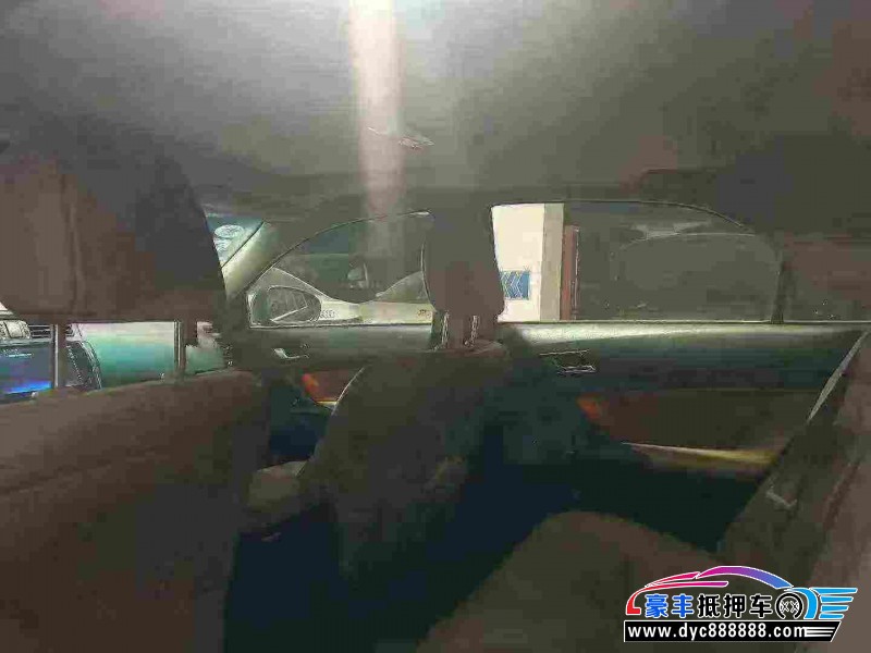 16年丰田锐志轿车抵押车出售