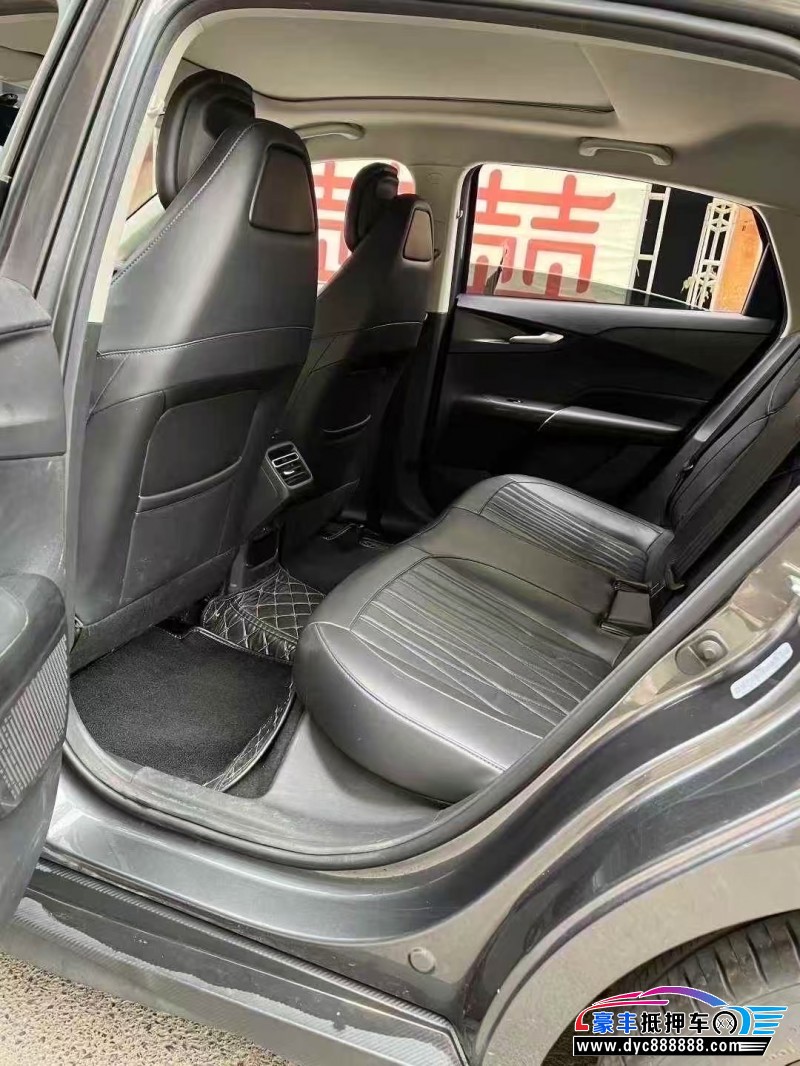 23年长安逸达轿车抵押车出售