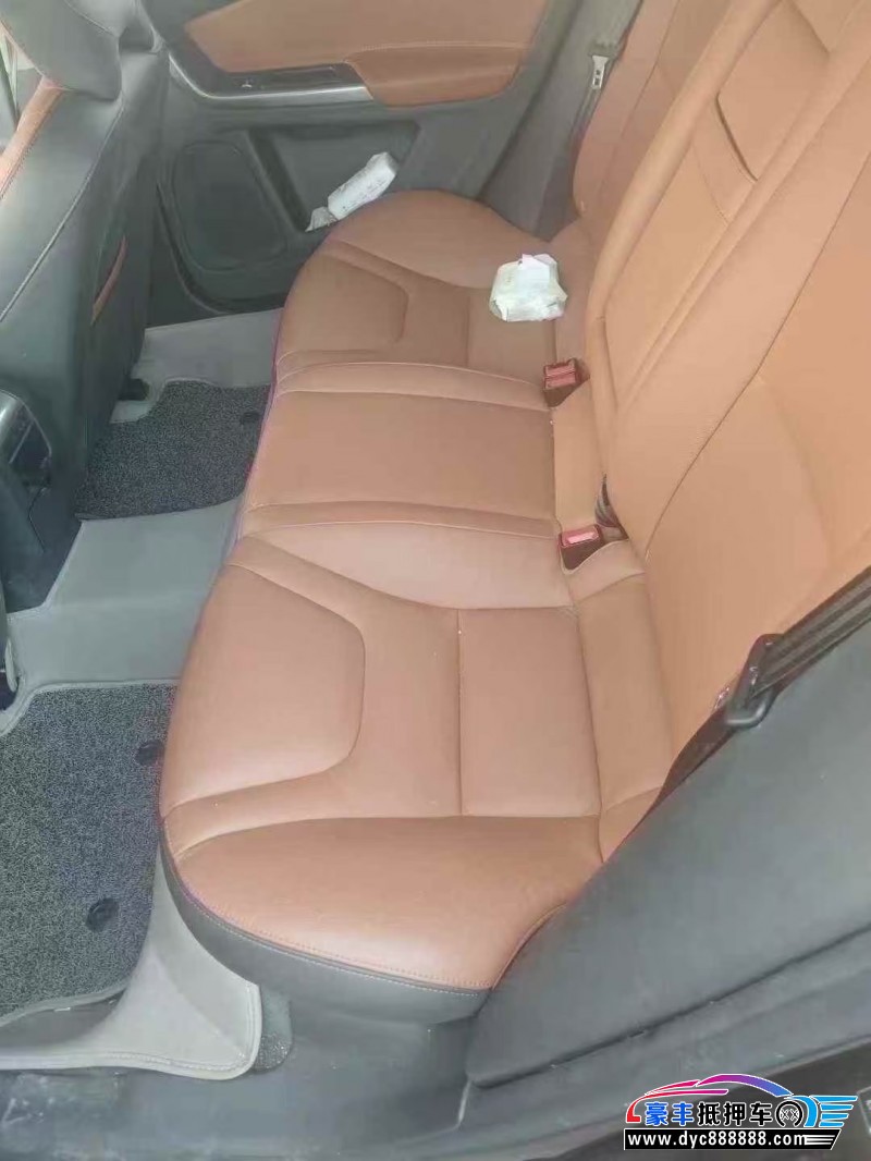 18年沃尔沃S60轿车抵押车出售