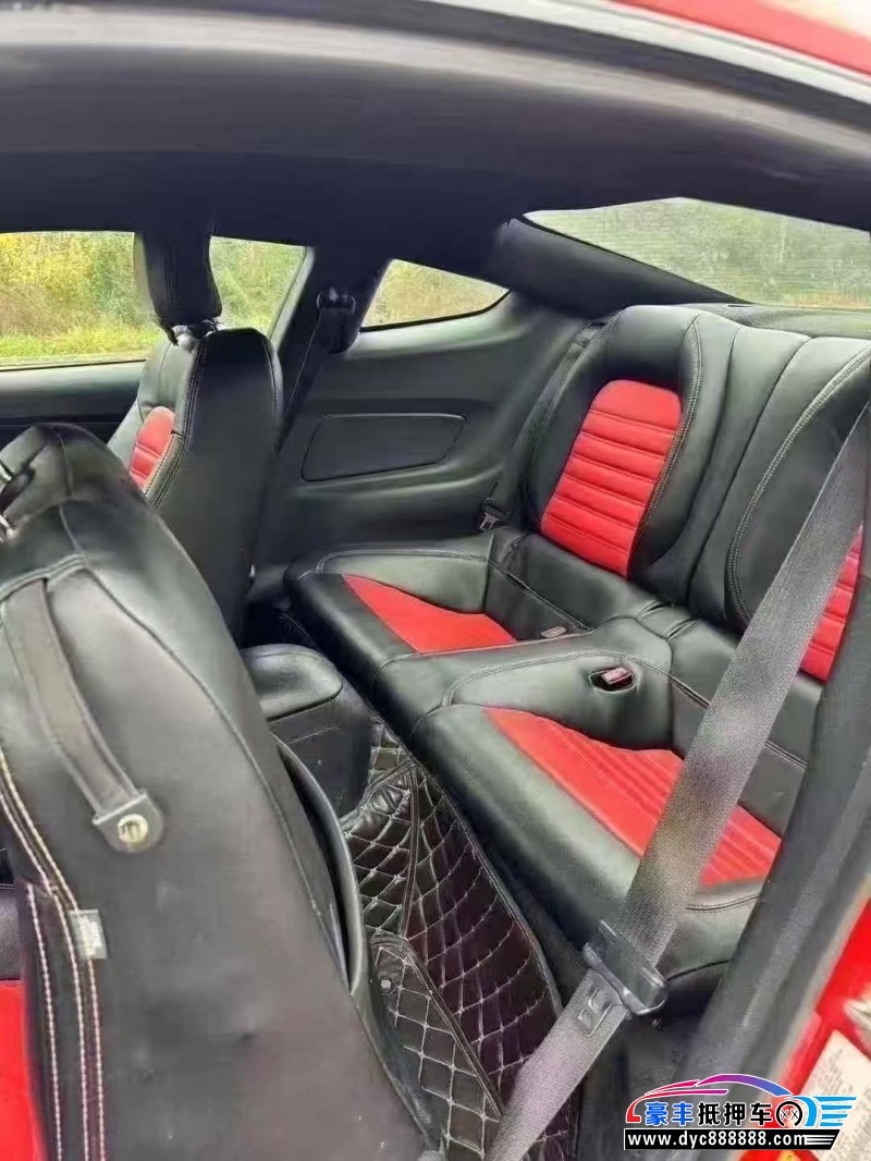 16年福特野马轿车抵押车出售