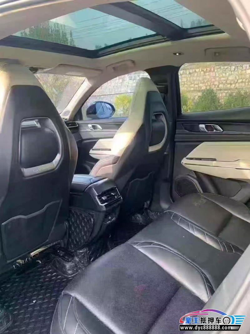 20年领克05轿车抵押车出售