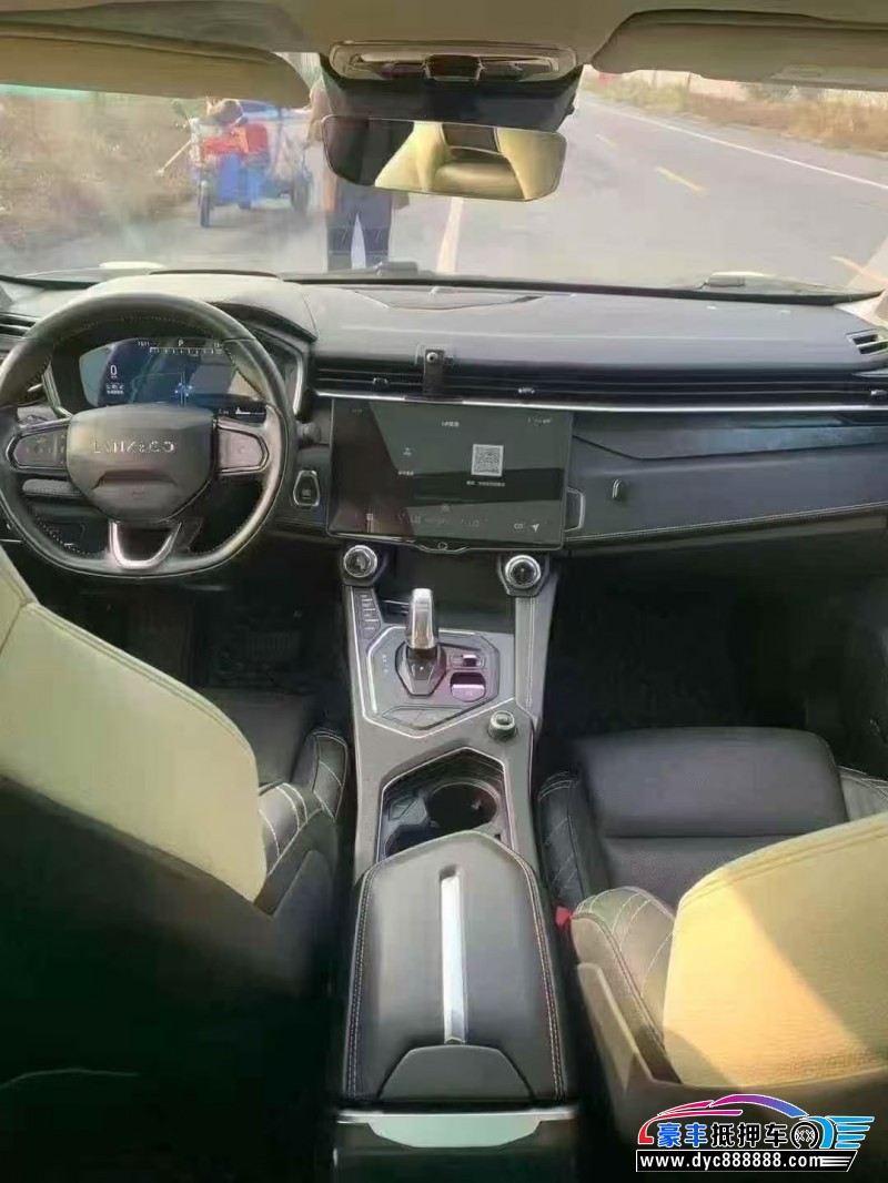 20年领克05轿车抵押车出售