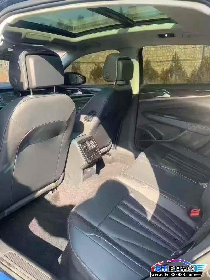 25年大众帕萨特轿车抵押车出售