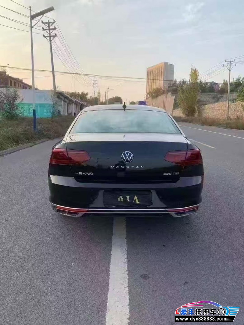 25年大众迈腾轿车抵押车出售