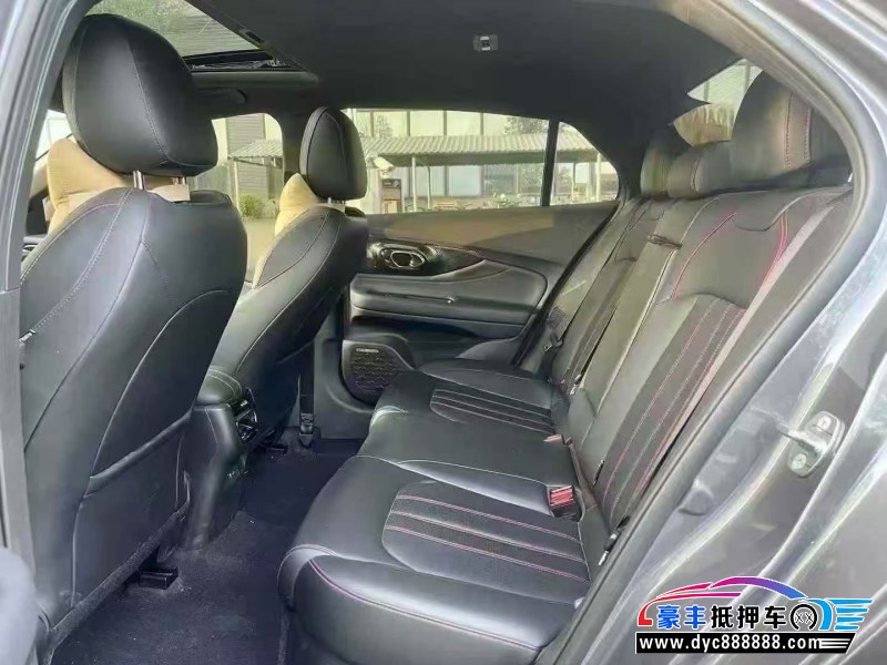 22年传祺影豹轿车抵押车出售