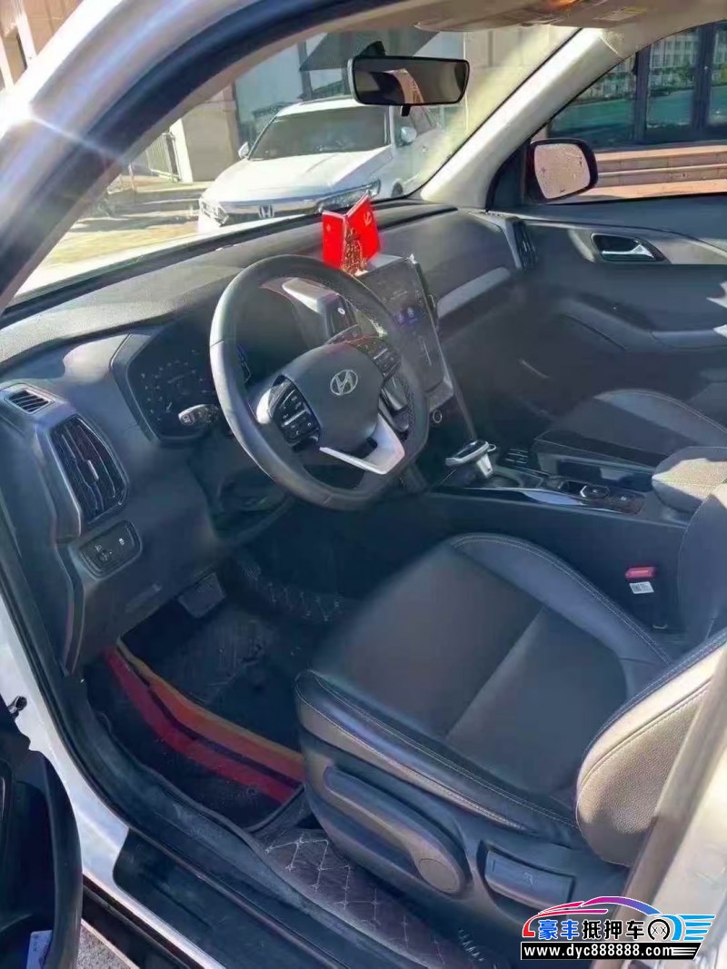 23年现代ix35轿车抵押车出售