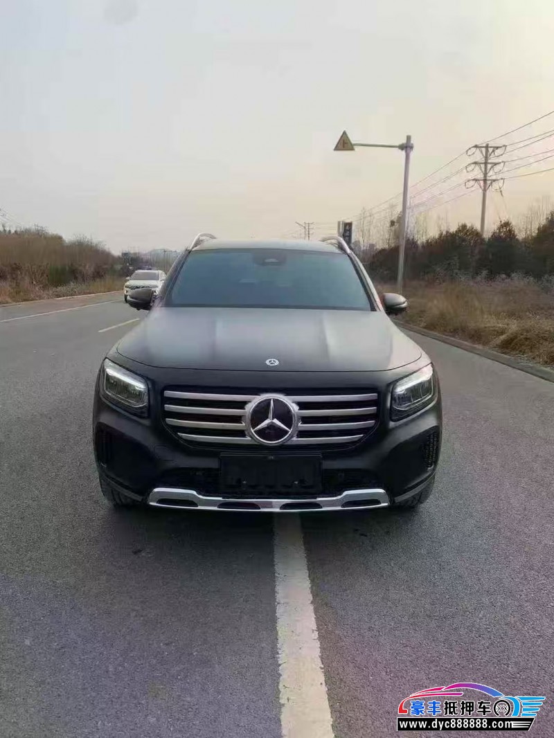 23年奔驰GLB轿车抵押车出售