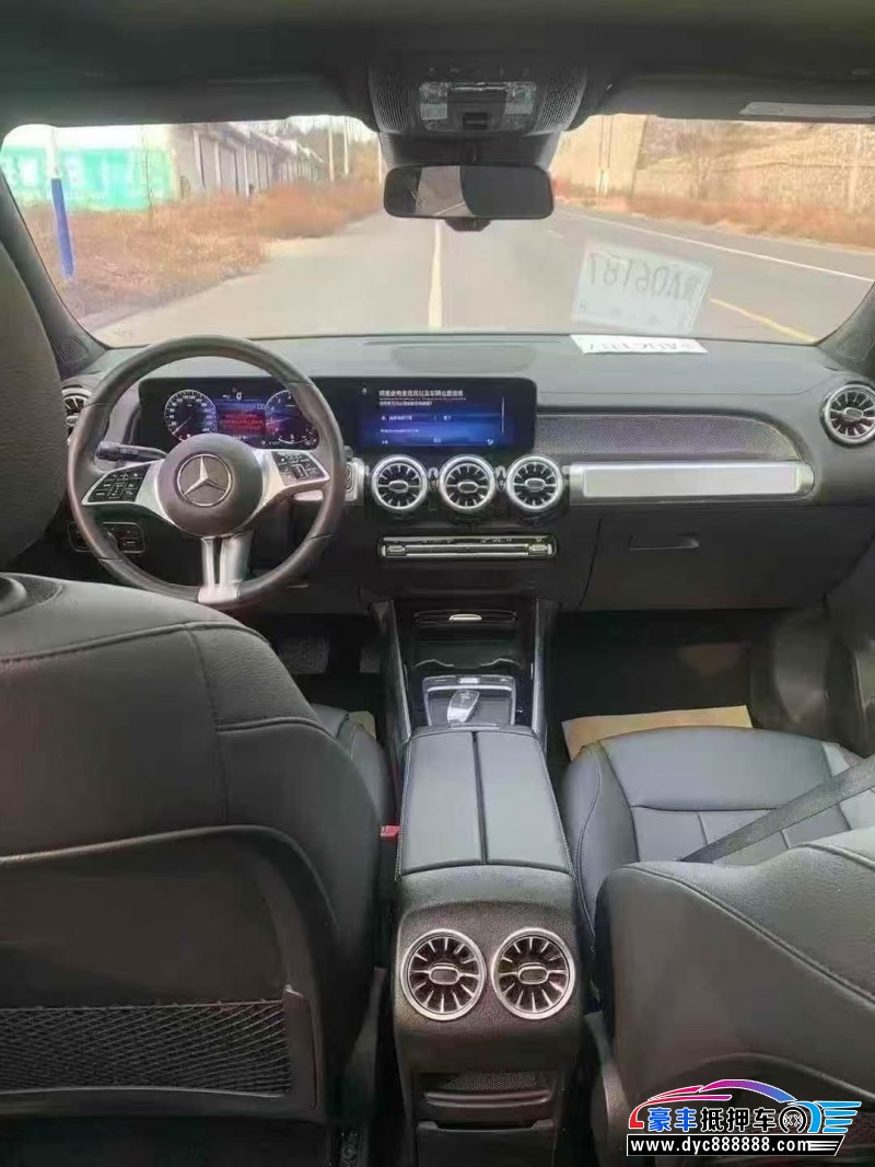 23年奔驰GLB轿车抵押车出售