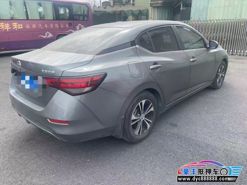 20年日产轩逸轿车抵押车出售