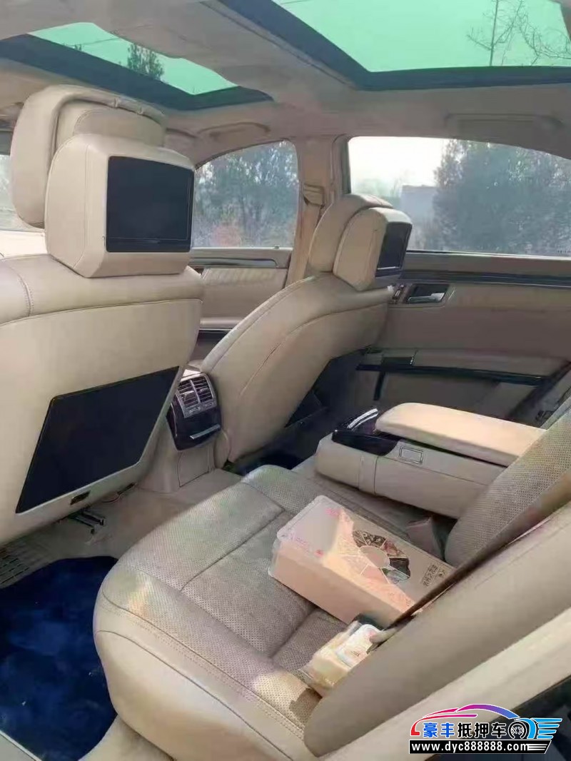 10年奔驰S轿车抵押车出售