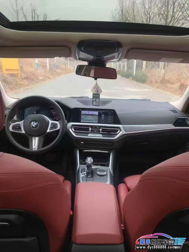 20年宝马3系轿车抵押车出售