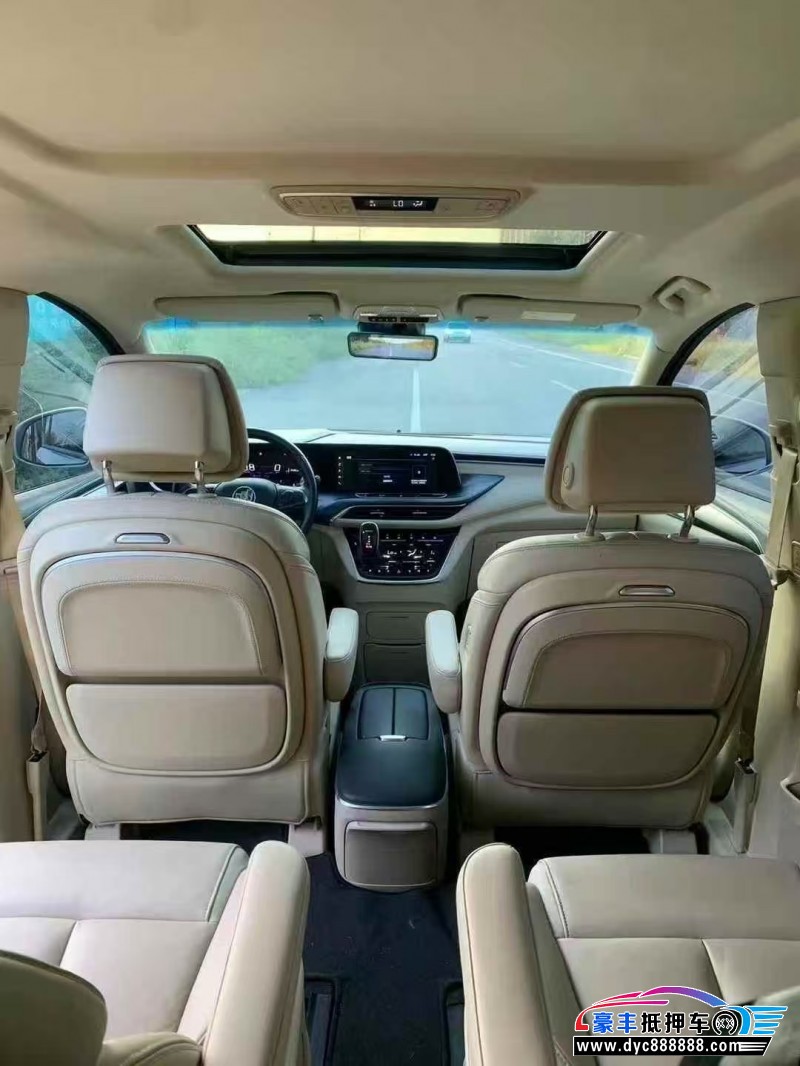 22年别克GL8轿车抵押车出售