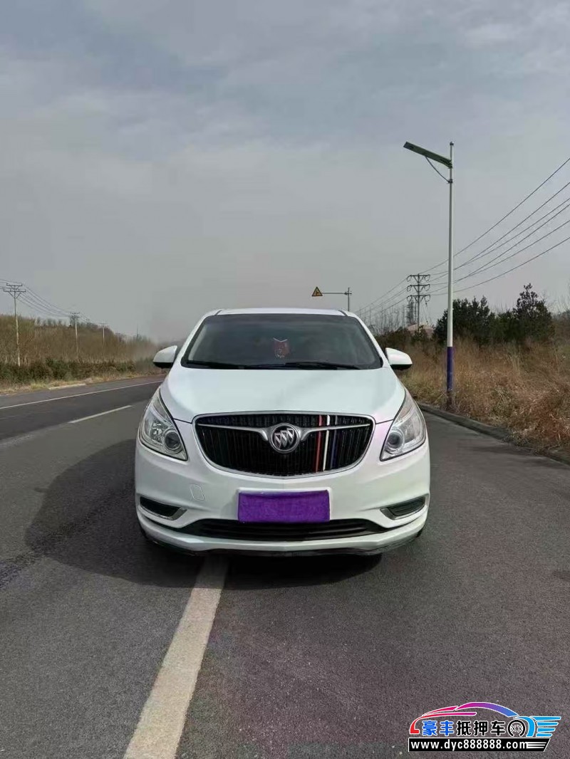 抵押车出售18年别克GL8轿车