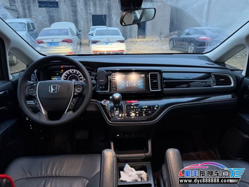 20年本田艾力绅轿车抵押车出售