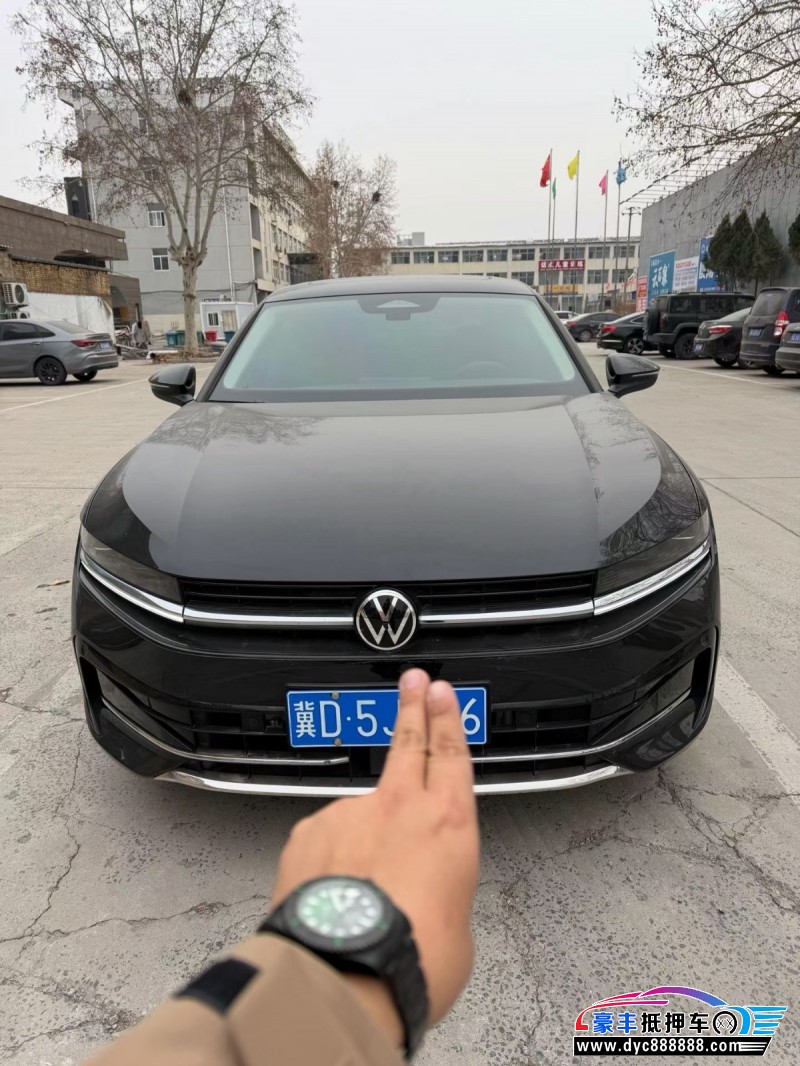 25年大众迈腾轿车抵押车出售