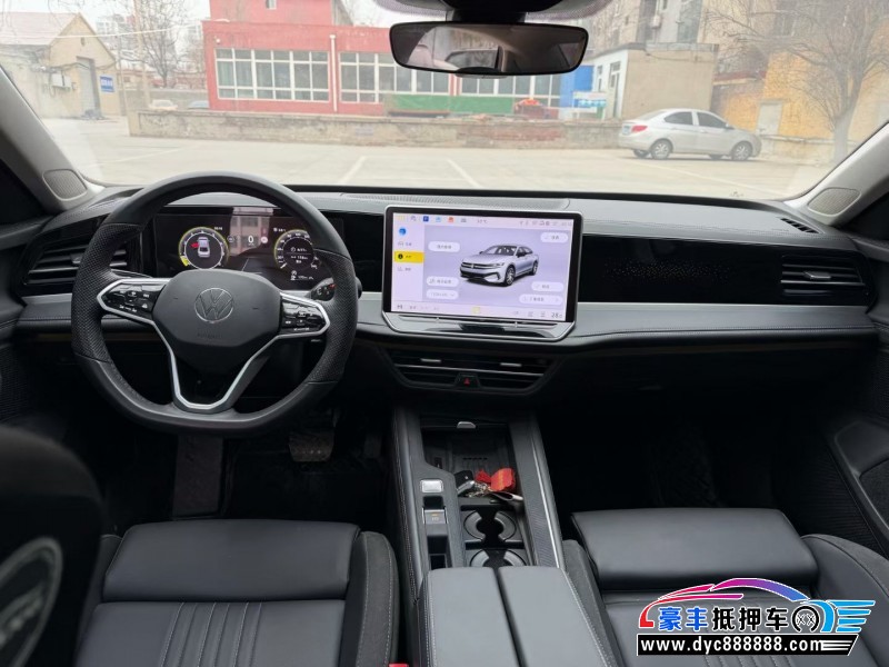 25年大众迈腾轿车抵押车出售