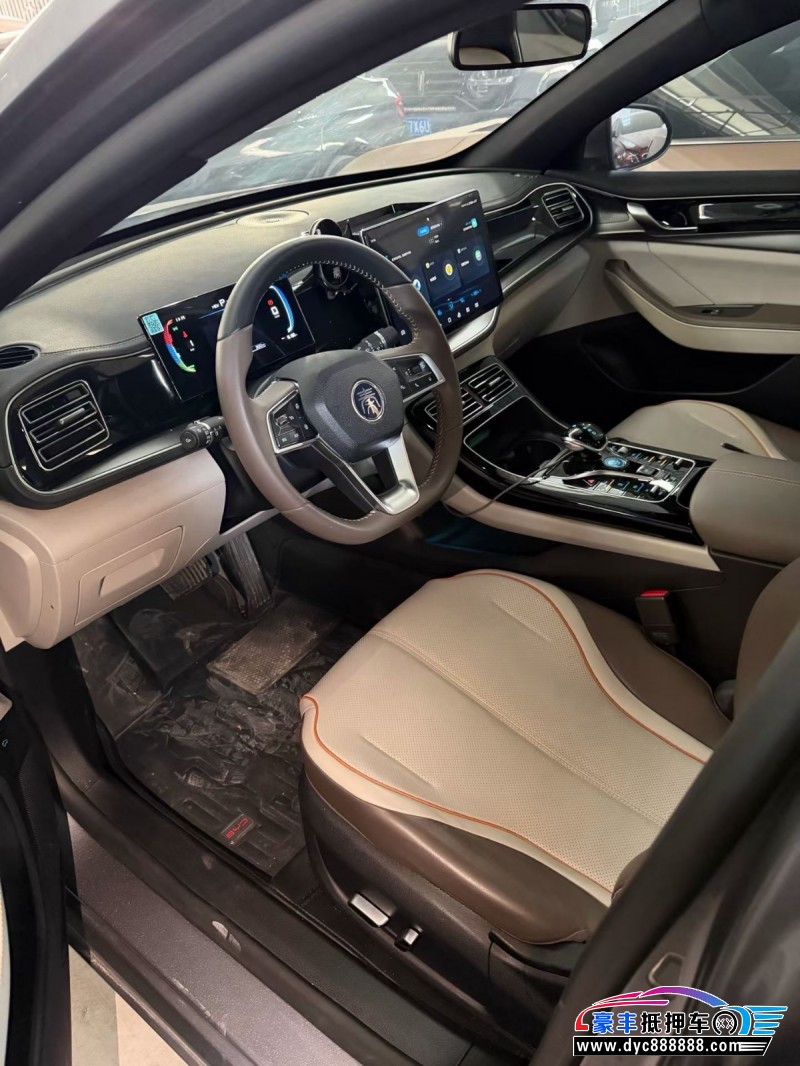 23年比亚迪秦轿车抵押车出售