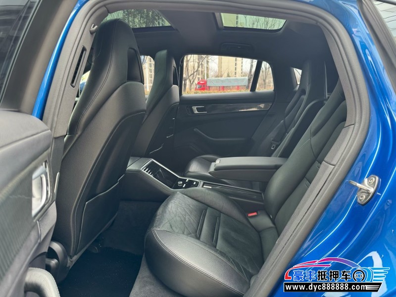 18年保时捷帕纳梅拉轿车抵押车出售