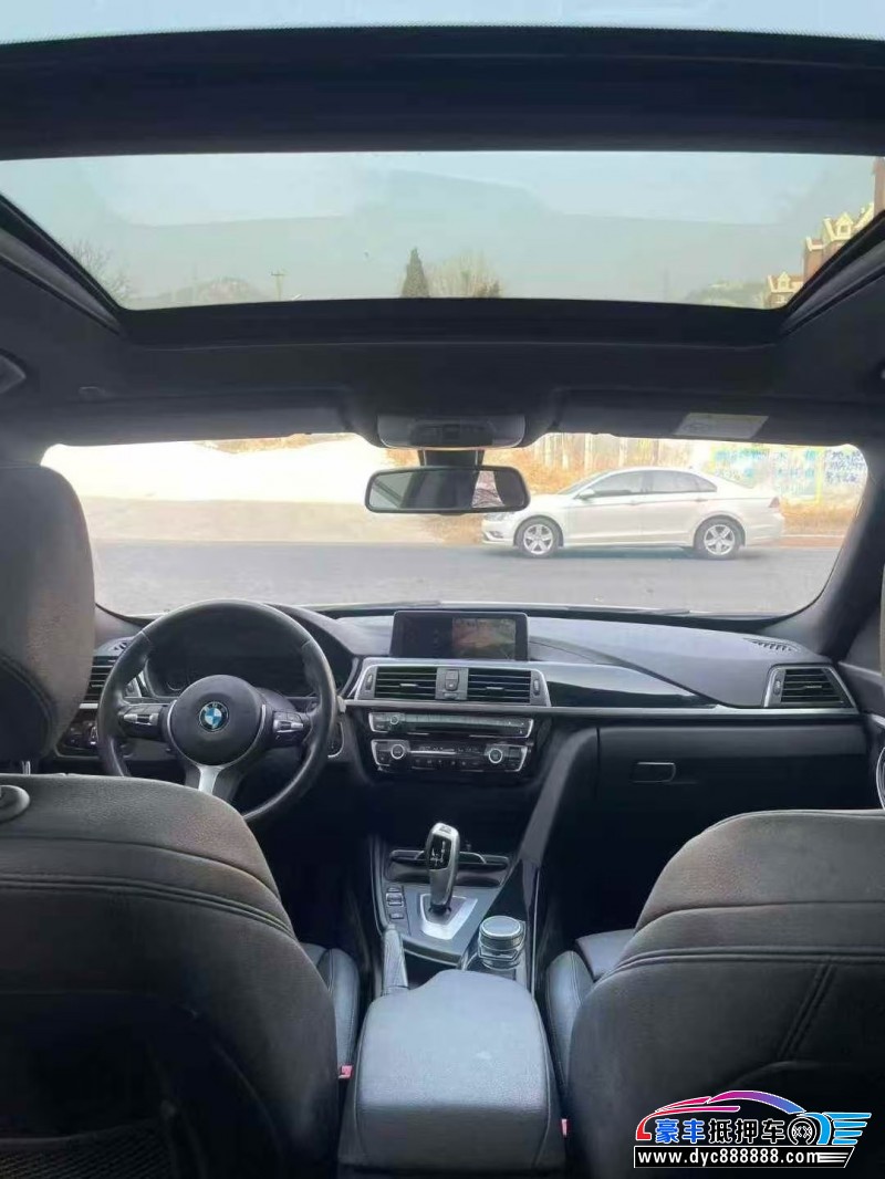 20年宝马3系轿车抵押车出售