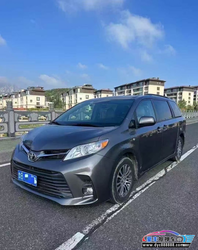 19年丰田塞纳轿车抵押车出售