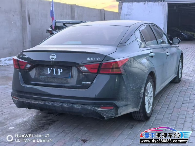 21年日产天籁轿车抵押车出售