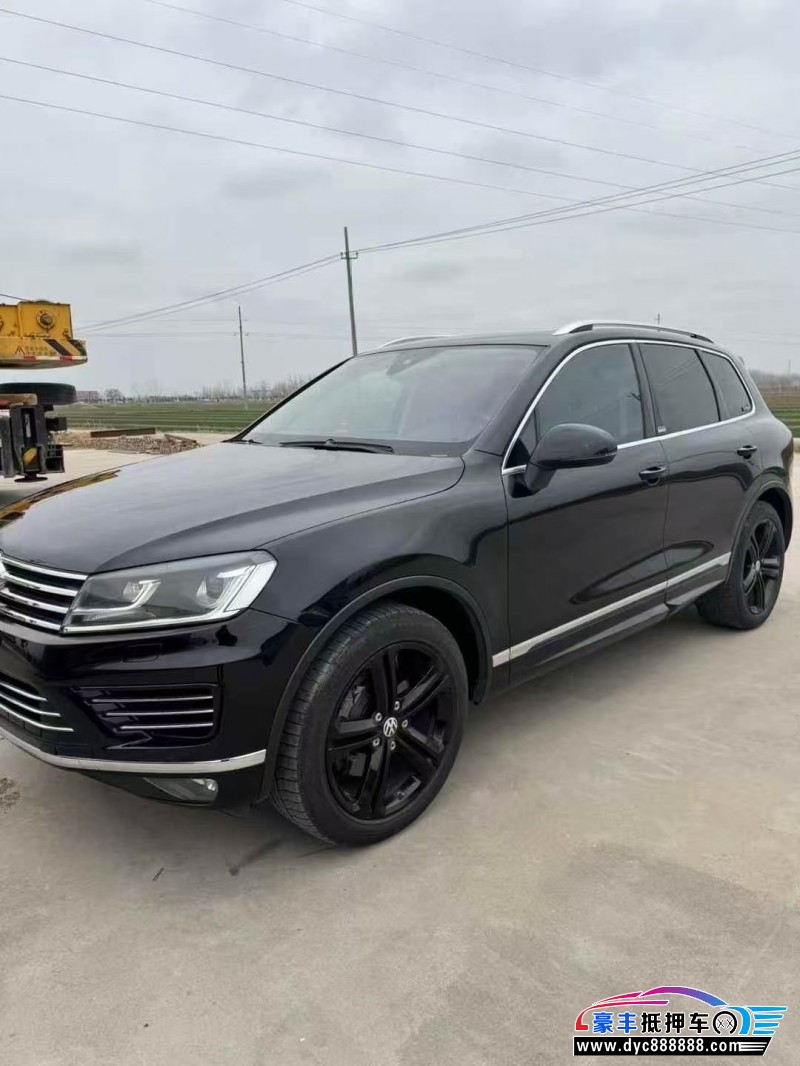 17年大众途锐轿车抵押车出售