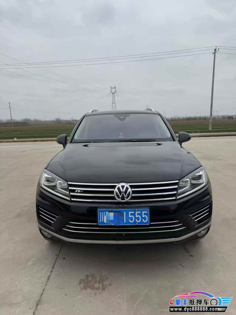 17年大众途锐轿车抵押车出售